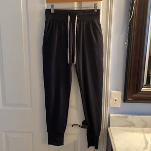 Black Varley  joggers. Size small. New